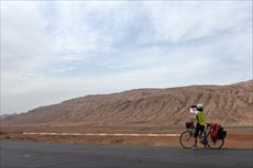 5/23 哈密~吐魯番の間